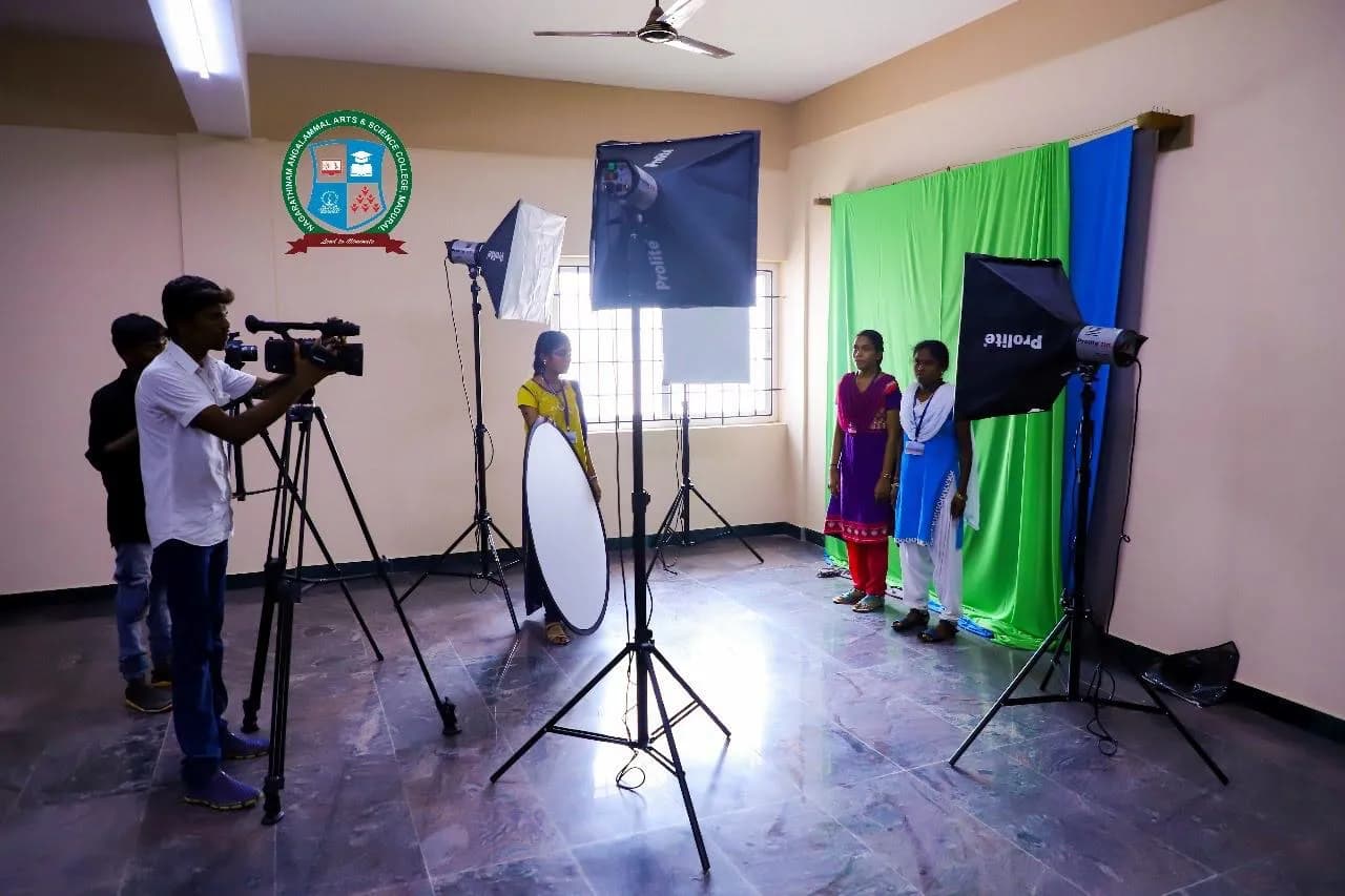 B.SC VISUAL COMMUNICATION