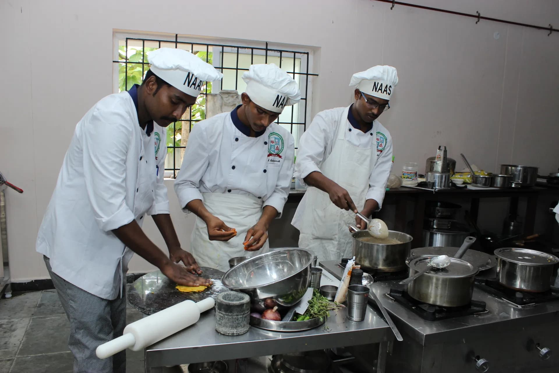 B.SC HOTEL MANAGEMENT