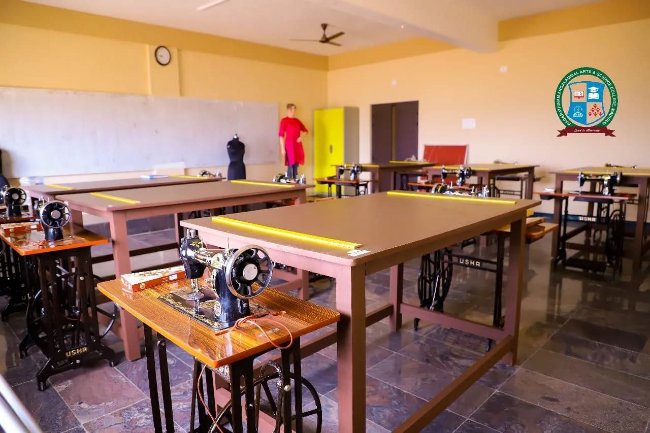 B.SC COSTUME DESIGNING AND FASHION TECHNOLOGY